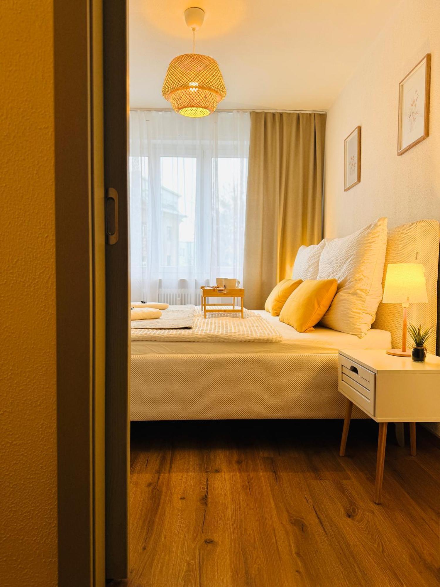 Katy's Cozy Corner Citycenter Apartment *